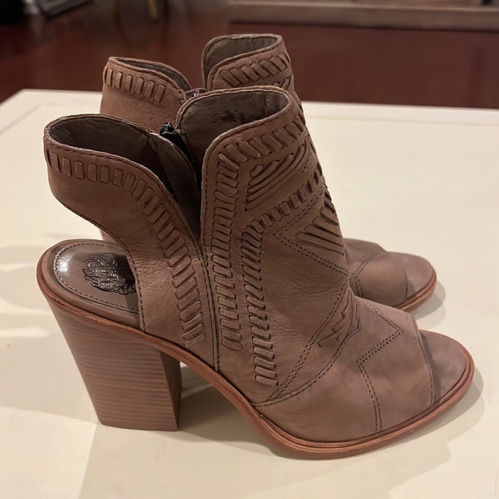 Vince Comuto booties